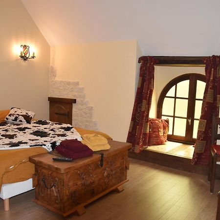Domaine De La Ferte Clairbois Hotell Sainte-Suzanne  Eksteriør bilde