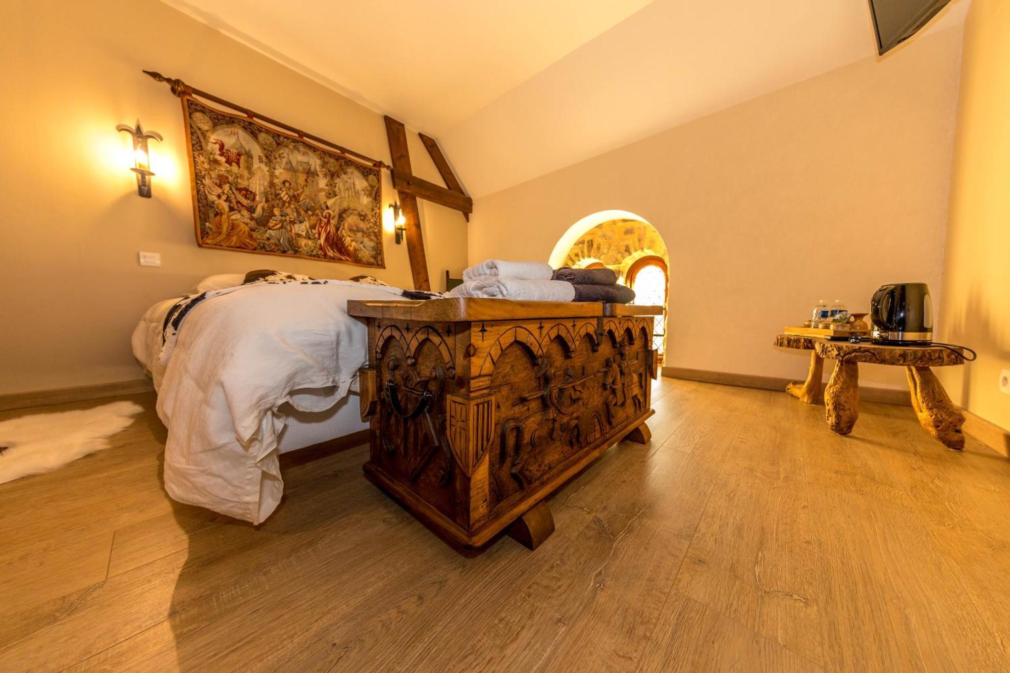 Domaine De La Ferte Clairbois Hotell Sainte-Suzanne  Rom bilde